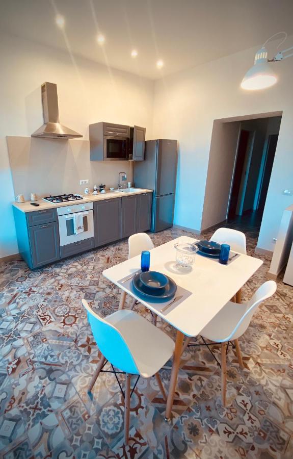 Binario43 Apartment Tivoli Bagian luar foto